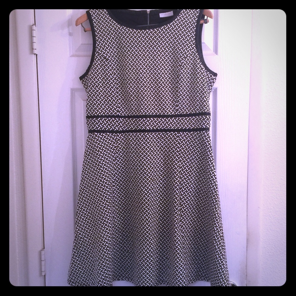 💐NY&Co Fit & Flare Dress w/ Faux Leather Trim